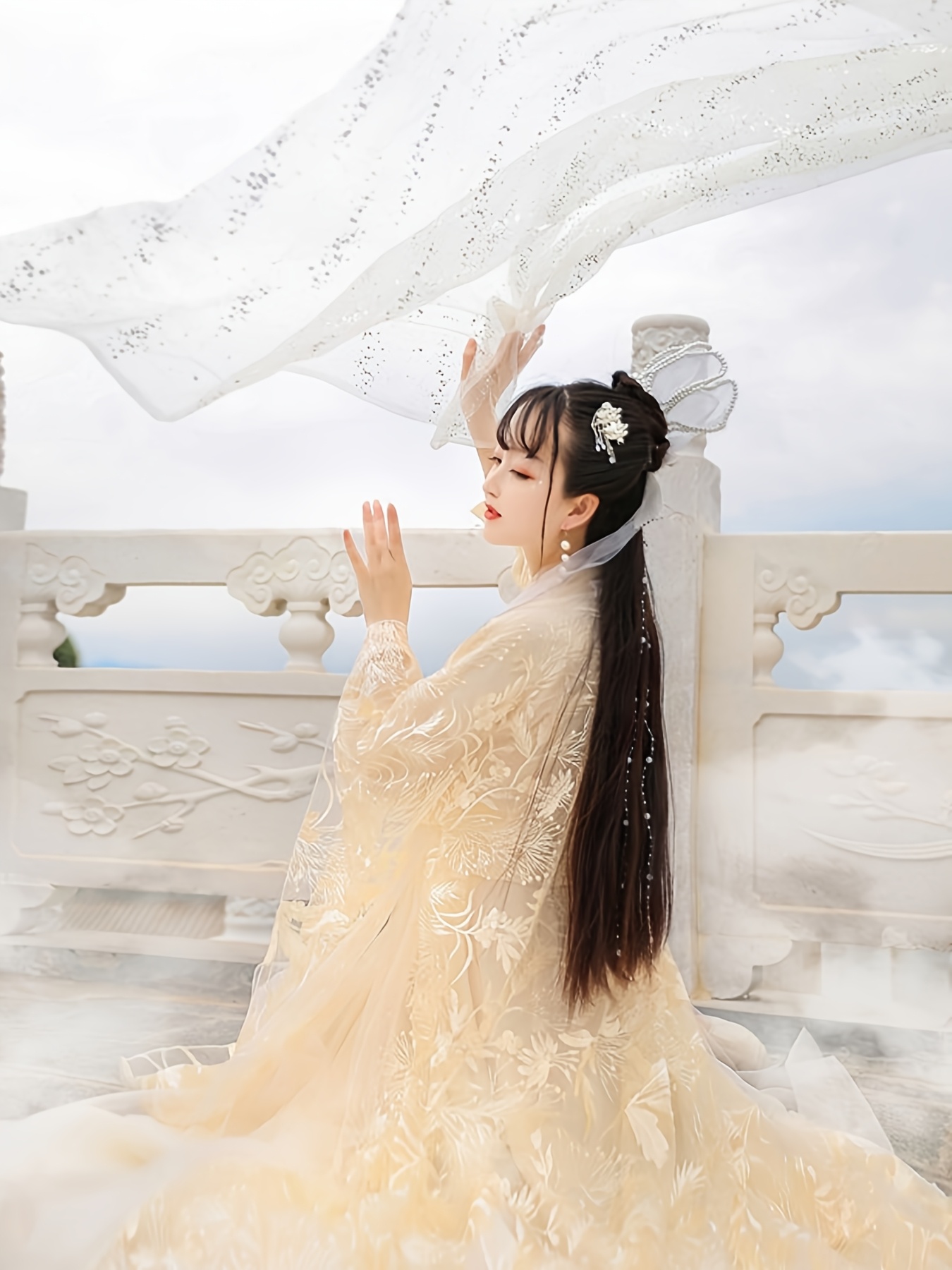 Kadınlar için Geleneksel Hanfu - Embroidery Yellow incelemesi ve fiyatı