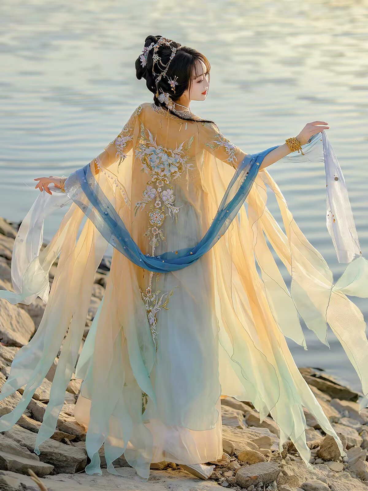 Çin Hanfu Elbisesi Kadın Gelen - Embroidery Yellow incelemesi ve fiyatı